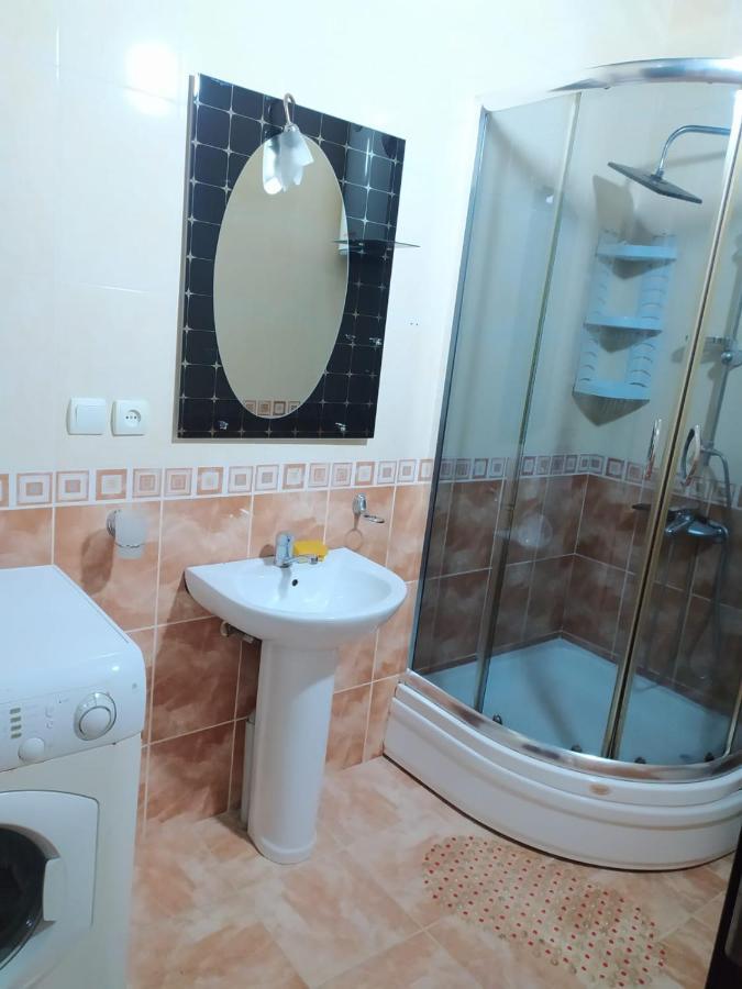 Apartment On 26 May Str บาทูมิ ภายนอก รูปภาพ
