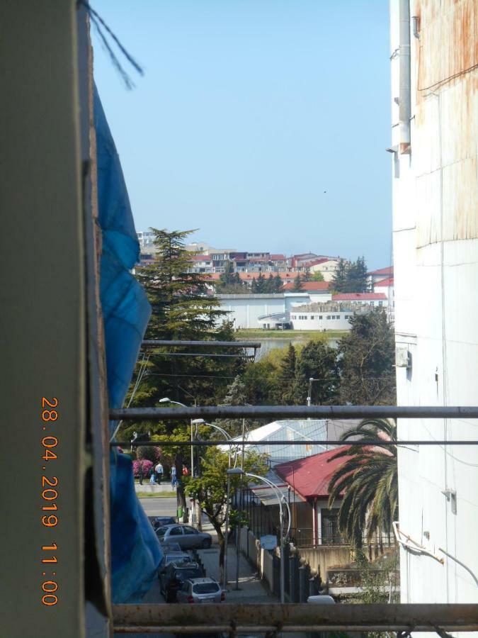 Apartment On 26 May Str บาทูมิ ภายนอก รูปภาพ